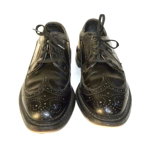 Athletic_Shoes
